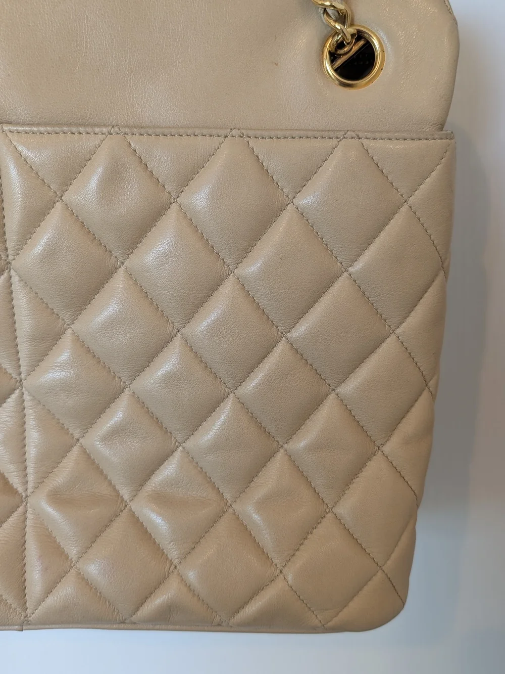 Chanel Vintage Beige Quilted Shoulder Bag with Chain Strap